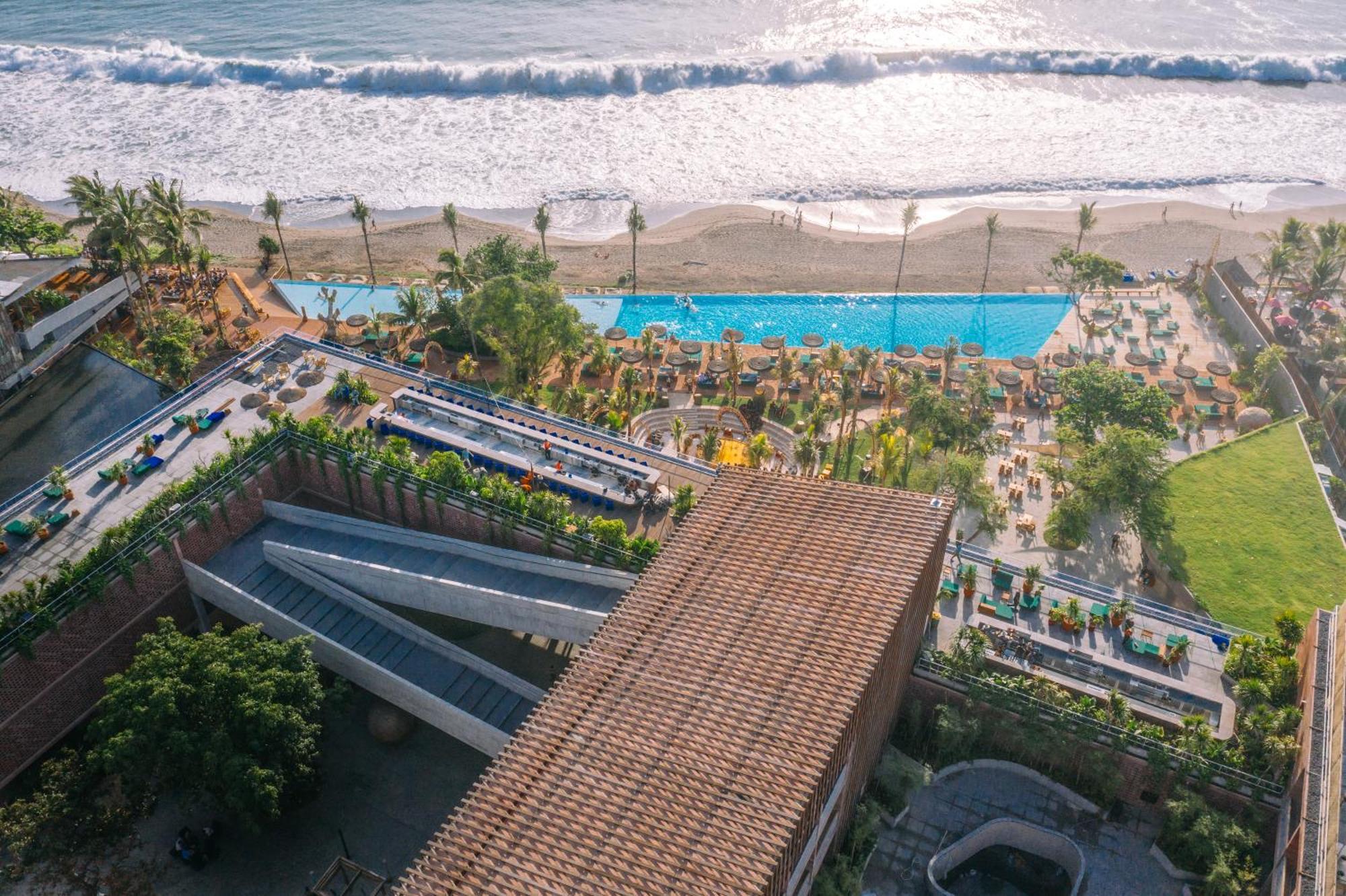Potato Head Suites & Studios Seminyak  Exterior photo The beach at the JW Marriott Hotel, San Diego